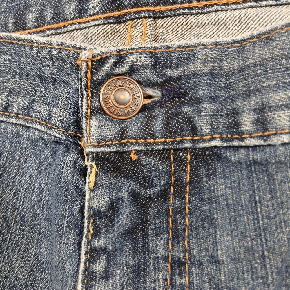 Levi's 559 Relaxed Straight Jeans Mens‎ 52x32 Medium Wash Blue Range EUC